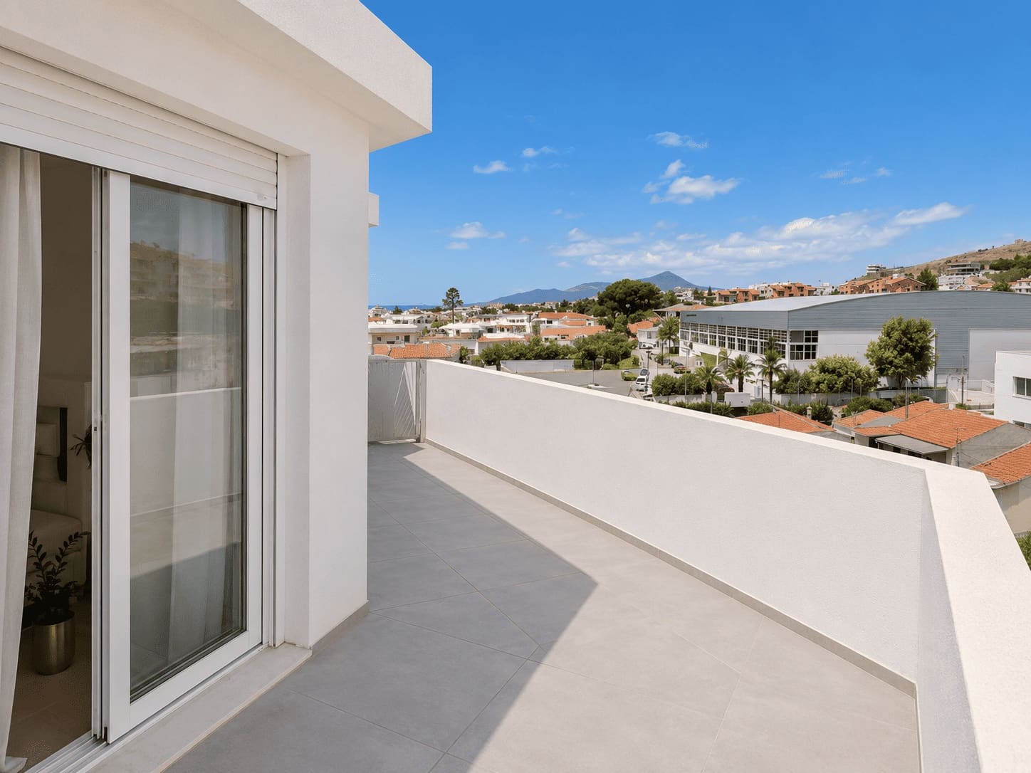 2 bedroom Apartment for rent in Rincon de la Victoria with garage - € 1,980 (Ref: 9858010)