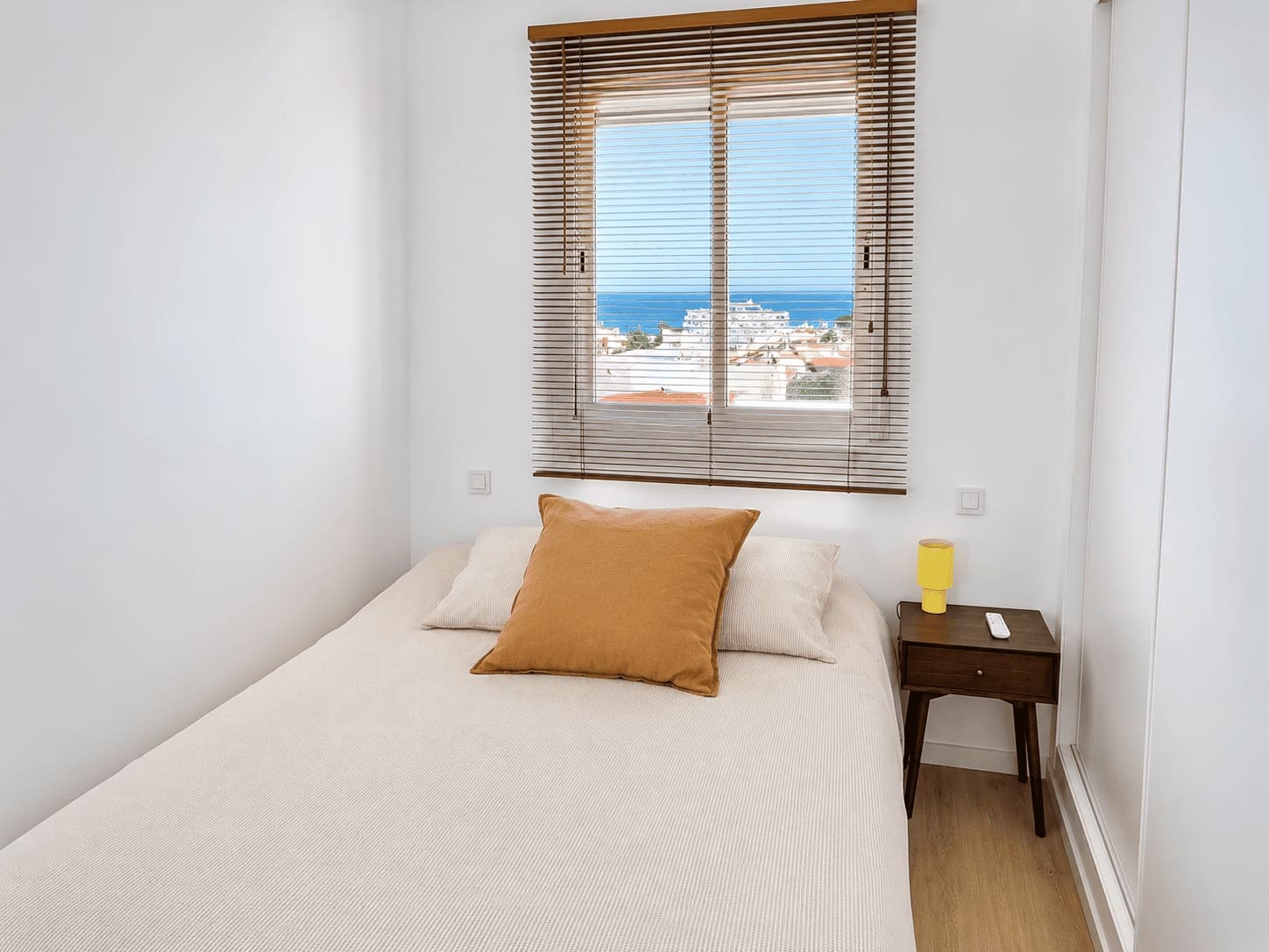 2 bedroom Apartment for rent in Rincon de la Victoria with garage - € 1,980 (Ref: 9858010)