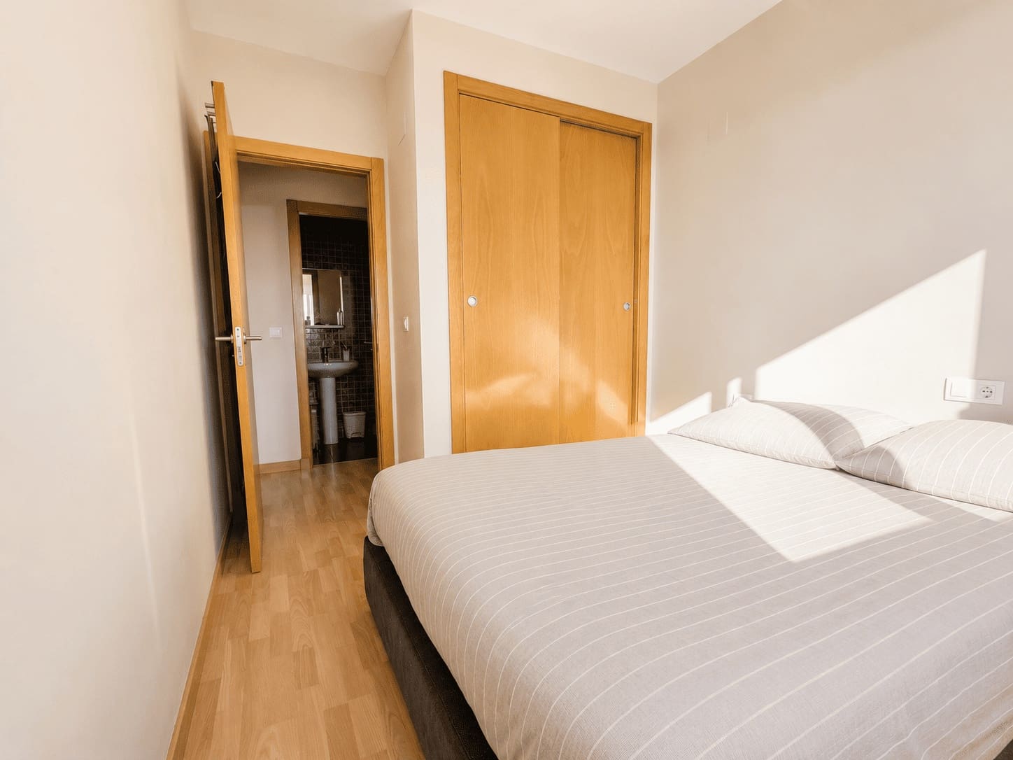 2 bedroom Apartment for rent in Torre del Mar with pool garage - € 1,500 (Ref: 9861532)