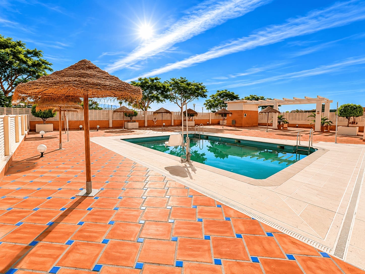 2 bedroom Apartment for rent in Torre del Mar with pool garage - € 1,500 (Ref: 9861532)