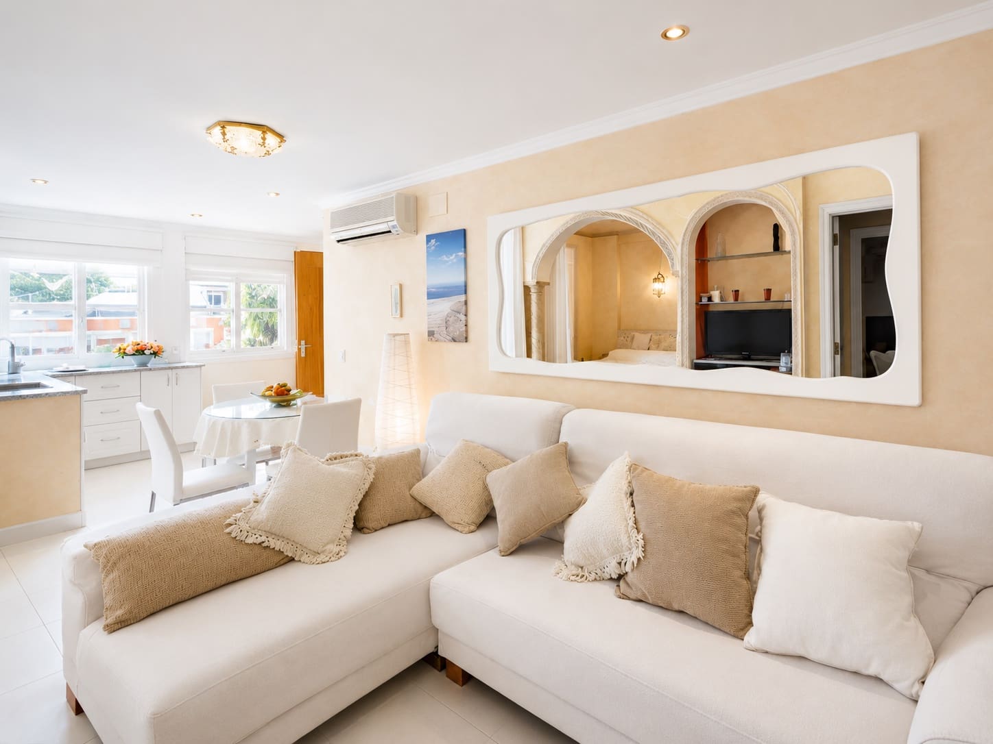 1 bedroom Apartment for rent in Benalmadena with pool - € 1,200 (Ref: 9861533)