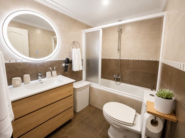 1 makuuhuone Huoneisto vuokrattavana paikassa Solymar, Benalmádena mukana uima-altaan - 1 200 € (Ref: 9861533)