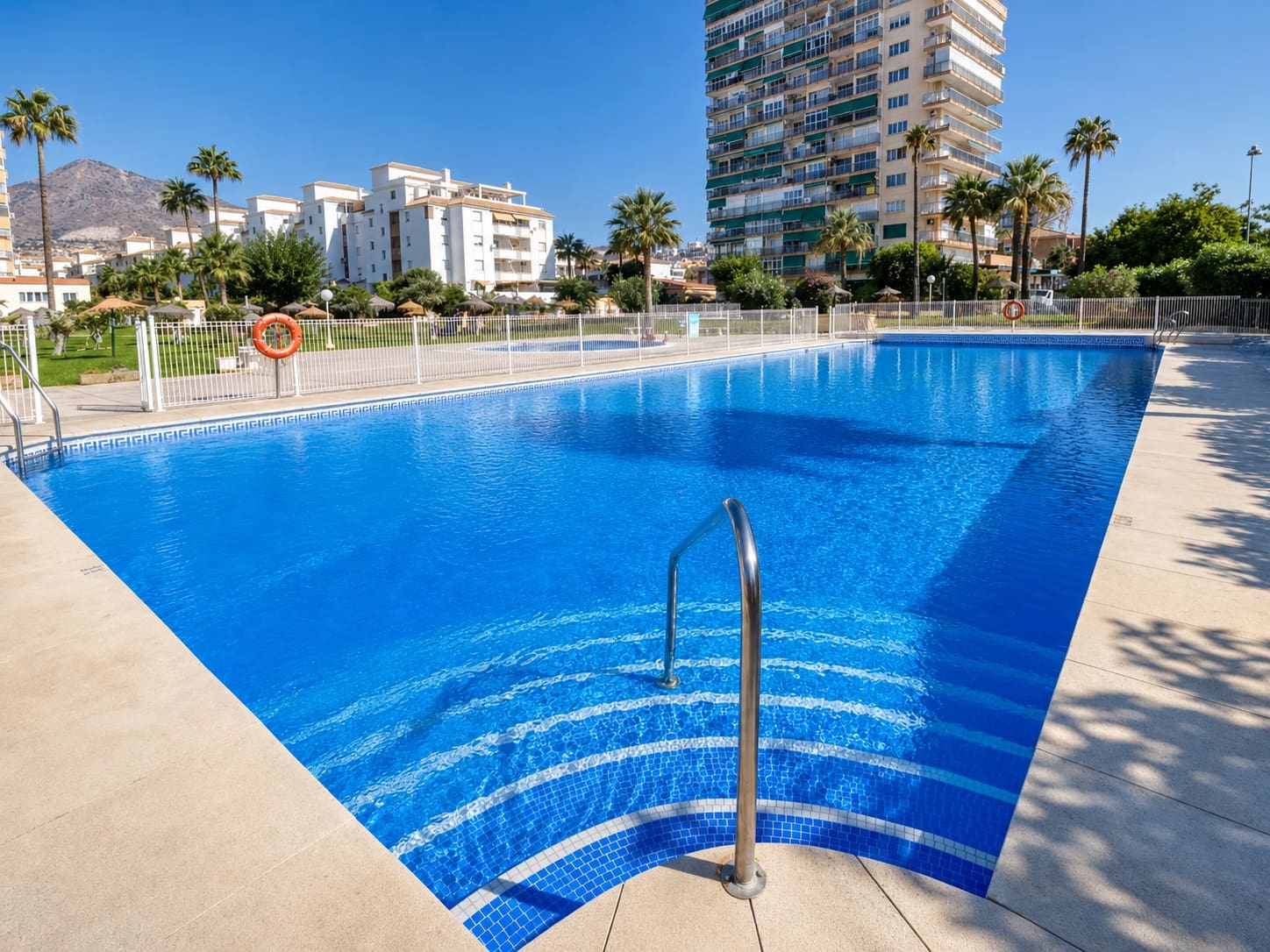 1 bedroom Apartment for rent in Benalmadena with pool - € 1,200 (Ref: 9861533)