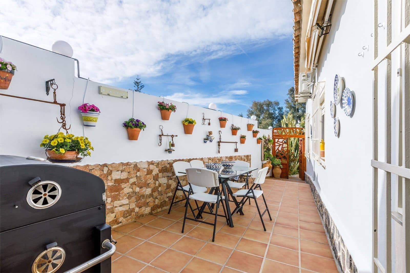 4 Zimmer Villa zu vermieten in Benajarafe mit Pool Garage - 3.800 € (Ref: 9864033)