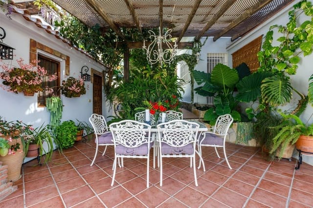 4 Zimmer Villa zu vermieten in Benajarafe, Vélez-Málaga mit Pool Garage - 3.800 € (Ref: 9864033)