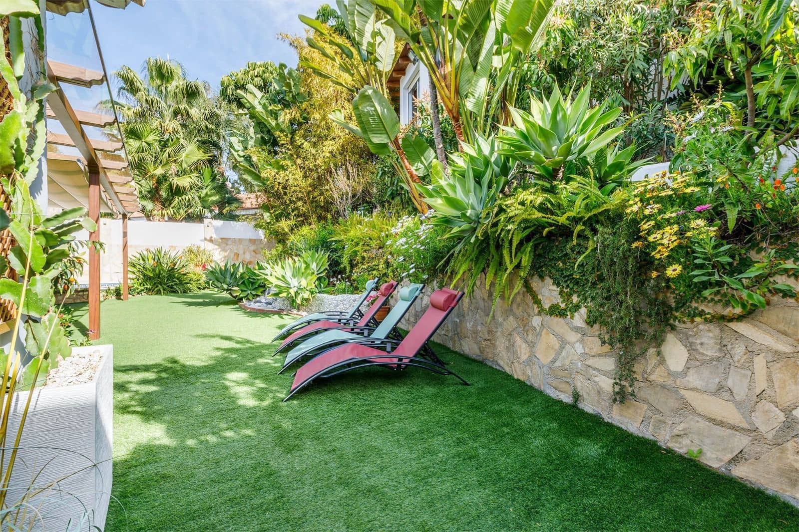 4 Zimmer Villa zu vermieten in Benajarafe mit Pool Garage - 3.800 € (Ref: 9864033)
