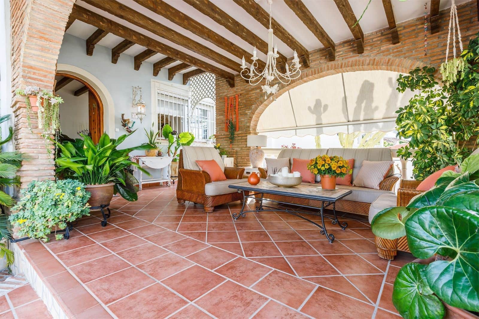 4 Zimmer Villa zu vermieten in Benajarafe mit Pool Garage - 3.800 € (Ref: 9864033)