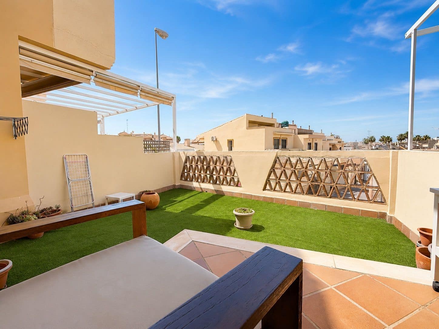 4 sovrum Semi-fristående Villa att hyra i Torre del Mar med pool - 2 500 € (Ref: 9877889)