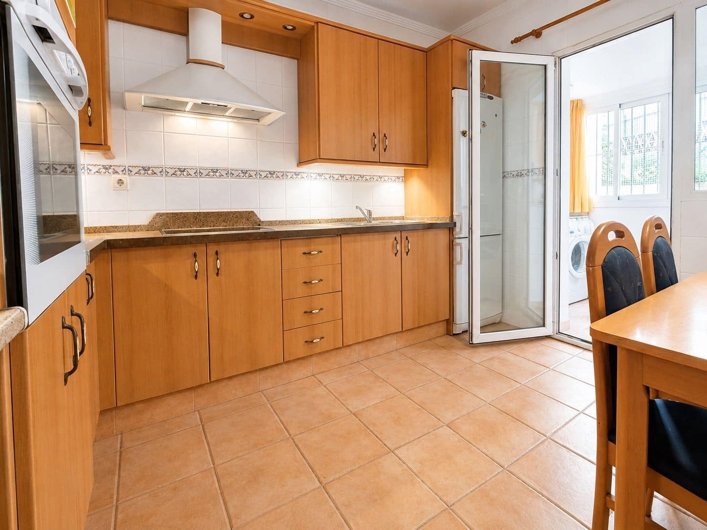 4 sovrum Semi-fristående Villa att hyra i Torre del Mar med pool - 2 500 € (Ref: 9877889)