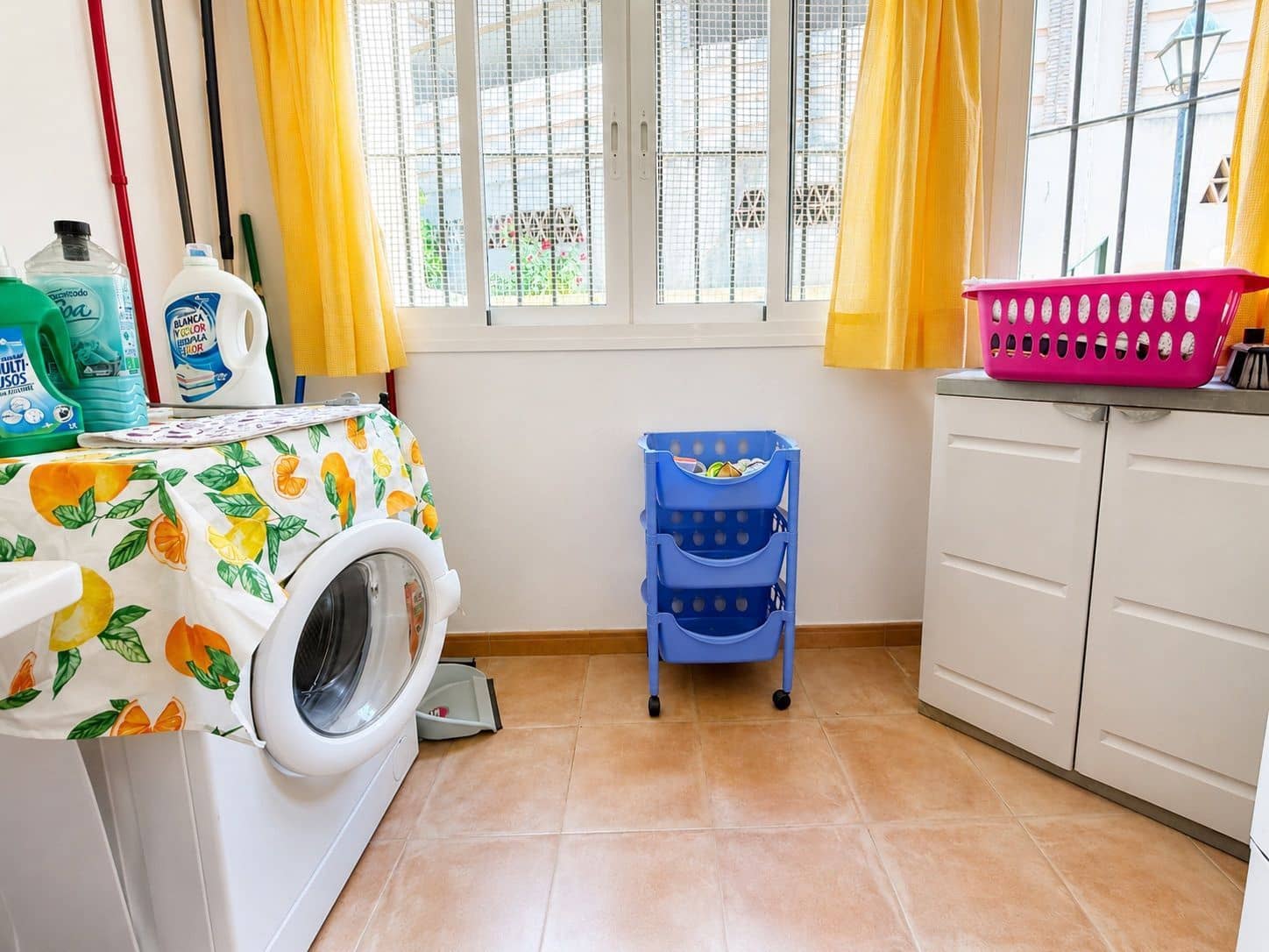 4 sovrum Semi-fristående Villa att hyra i Torre del Mar med pool - 2 500 € (Ref: 9877889)