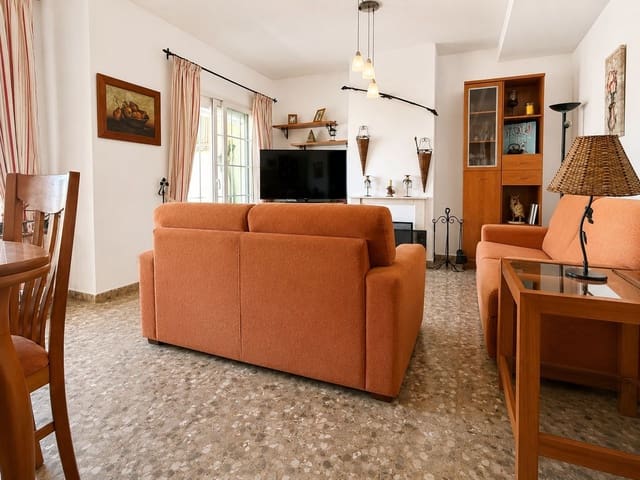 4 makuuhuone Paritalo vuokrattavana paikassa Torre del Mar, Vélez-Málaga mukana uima-altaan - 2 500 € (Ref: 9877889)