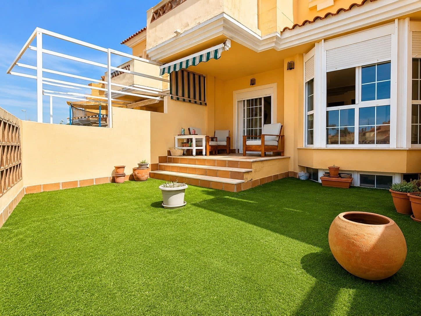 4 sovrum Semi-fristående Villa att hyra i Torre del Mar med pool - 2 500 € (Ref: 9877889)