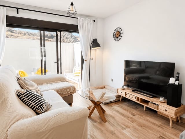 4 sovrum Semi-fristående Villa att hyra i Vélez-Málaga med pool garage - 2 400 € (Ref: 9877892)