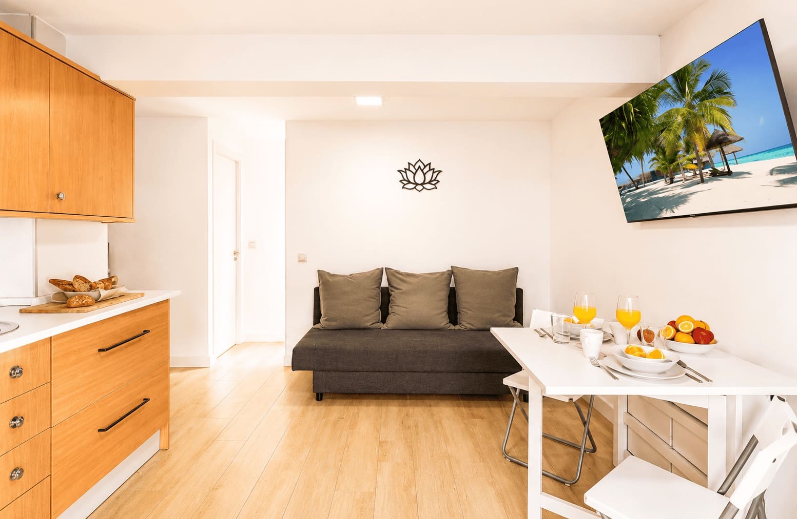 Appartement de 1 chambre à louer à Torremolinos avec piscine garage - 1 200 € (Ref: 9889732)