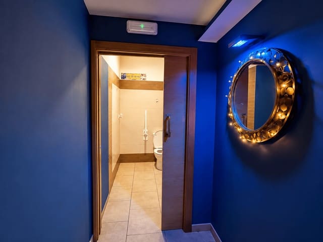 Comercial para venda em Frigiliana - 65 000 € (Ref: 9891678)