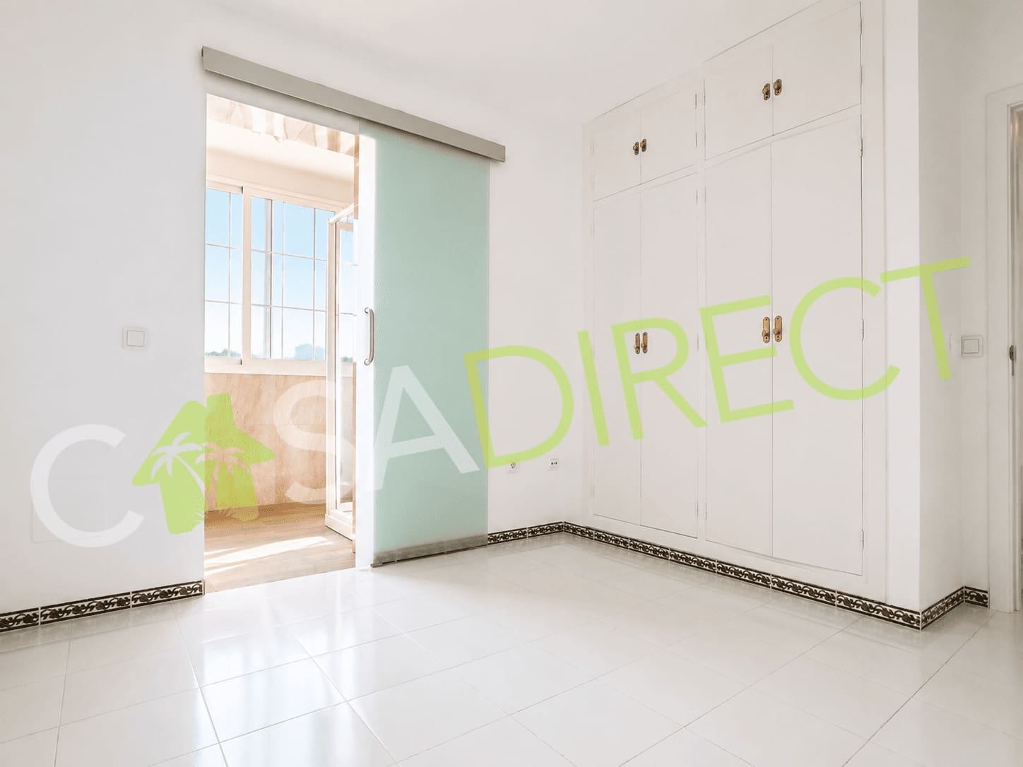3 Zimmer Doppelhaus zu vermieten in Rincon de la Victoria mit Pool Garage - 1.900 € (Ref: 9895755)