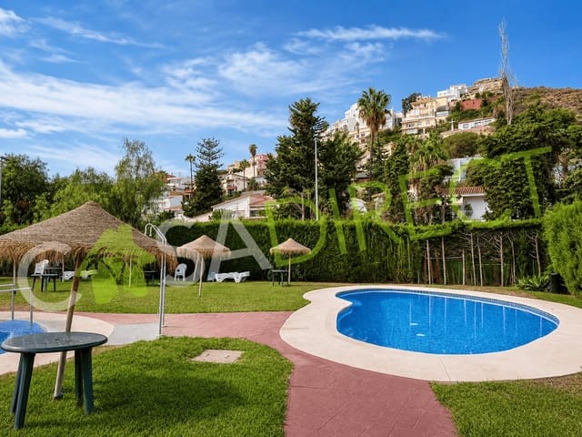 3 Zimmer Doppelhaus zu vermieten in Rincón de la Victoria - 1.900 € (Ref: 9895755)
