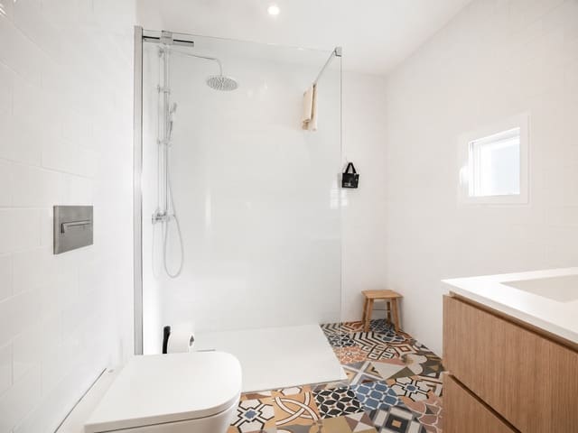2 bedroom Villa for rent in Vélez-Málaga - € 1,800 (Ref: 9895757)