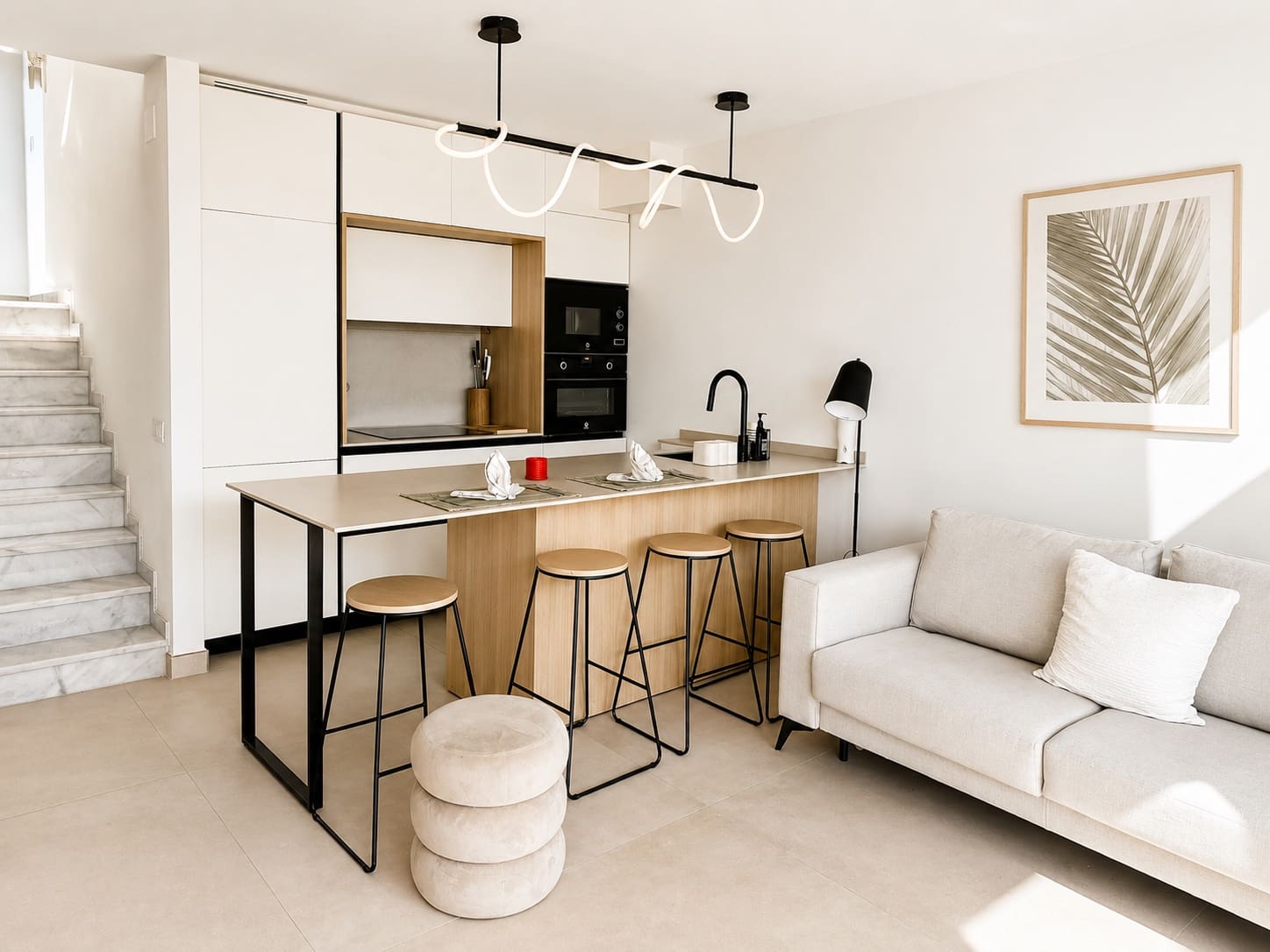 2 Zimmer Apartment zu vermieten in Marbella mit Pool Garage - 2.950 € (Ref: 9898719)