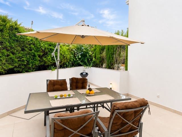 Apartamento de 2 habitaciones en Costabella, Marbella en alquiler - 2.950 € (Ref: 9898719)