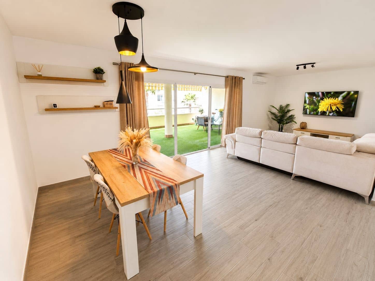 3 bedroom Apartment for rent in Arroyo de la Miel with pool garage - € 2,440 (Ref: 9902799)
