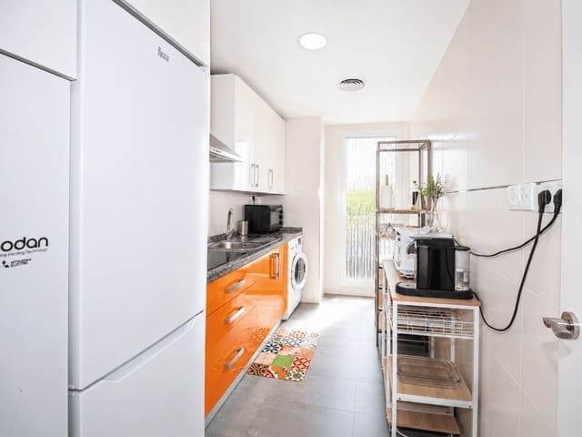 3 camera da letto Appartamento da affittare in Almuñécar con piscina garage - 1.200 € (Rif: 9902800)