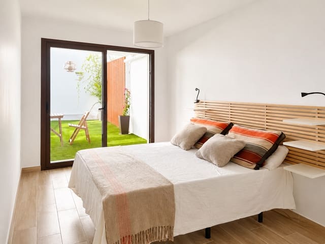 2 bedroom Apartment for rent in Seghers, Estepona with pool garage - € 2,100 (Ref: 9910022)