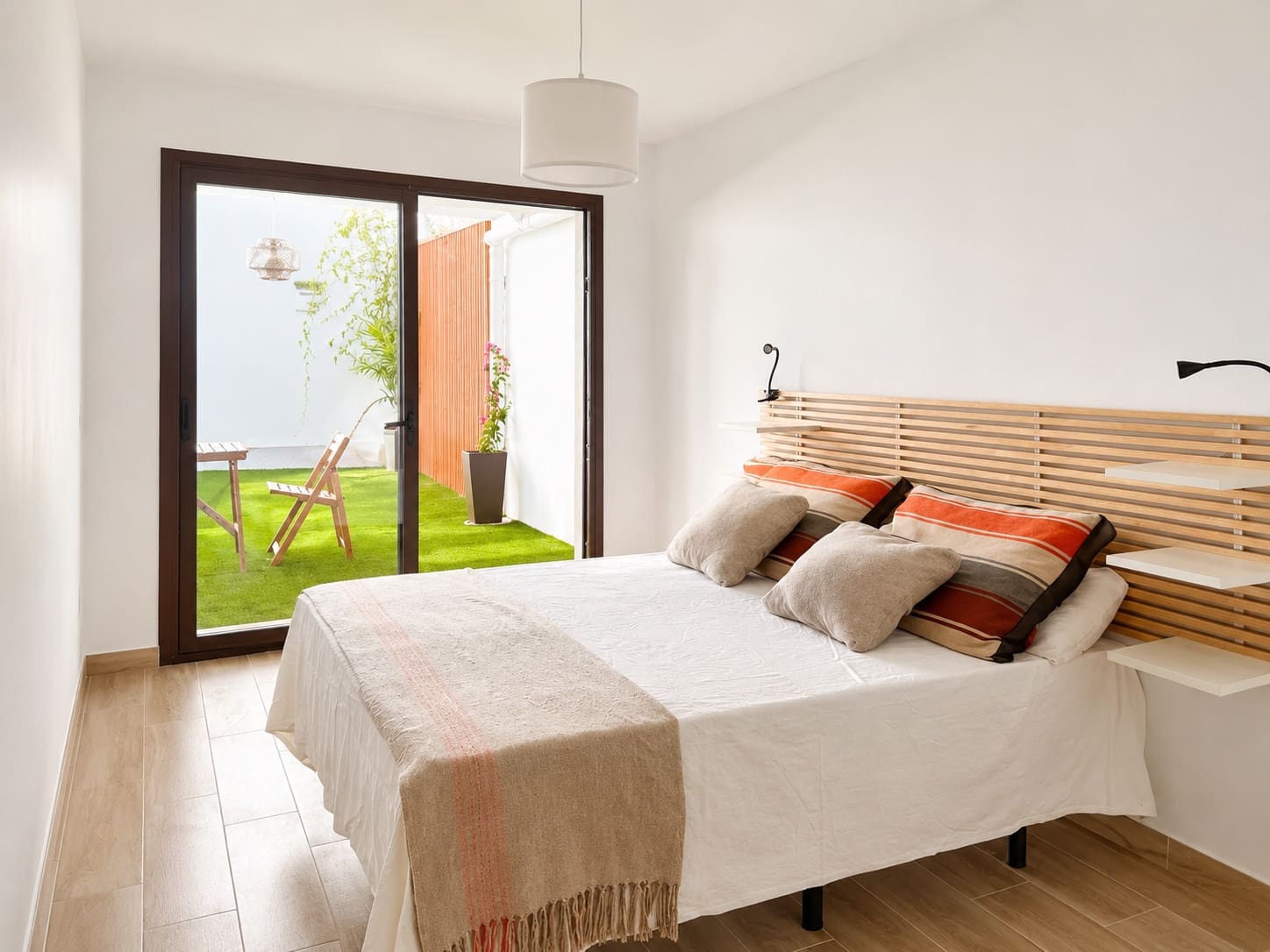2 sypialnia Apartament do wynajęcia w Estepona z basenem garażem - 2 100 € (Ref: 9912502)