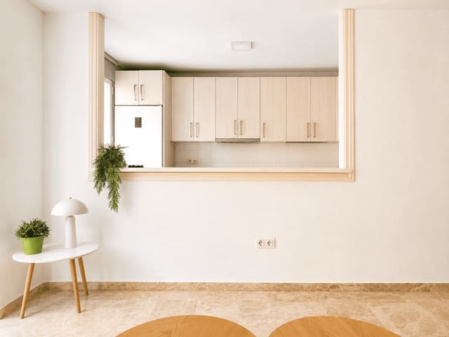 2 slaapkamer Appartement te huur in Perchel Sur, Málaga stad - € 1.350 (Ref: 9919340)