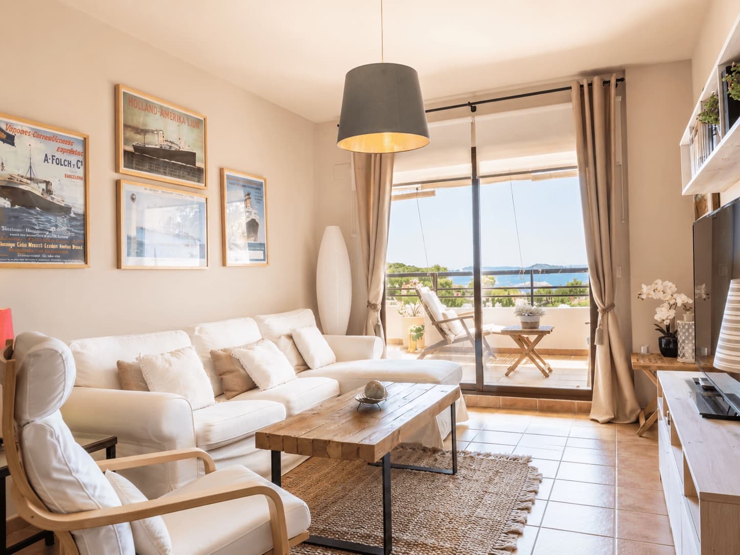 Apartamento de 2 habitaciones en Almuñécar en alquiler con piscina garaje - 1.440 € (Ref: 9921685)