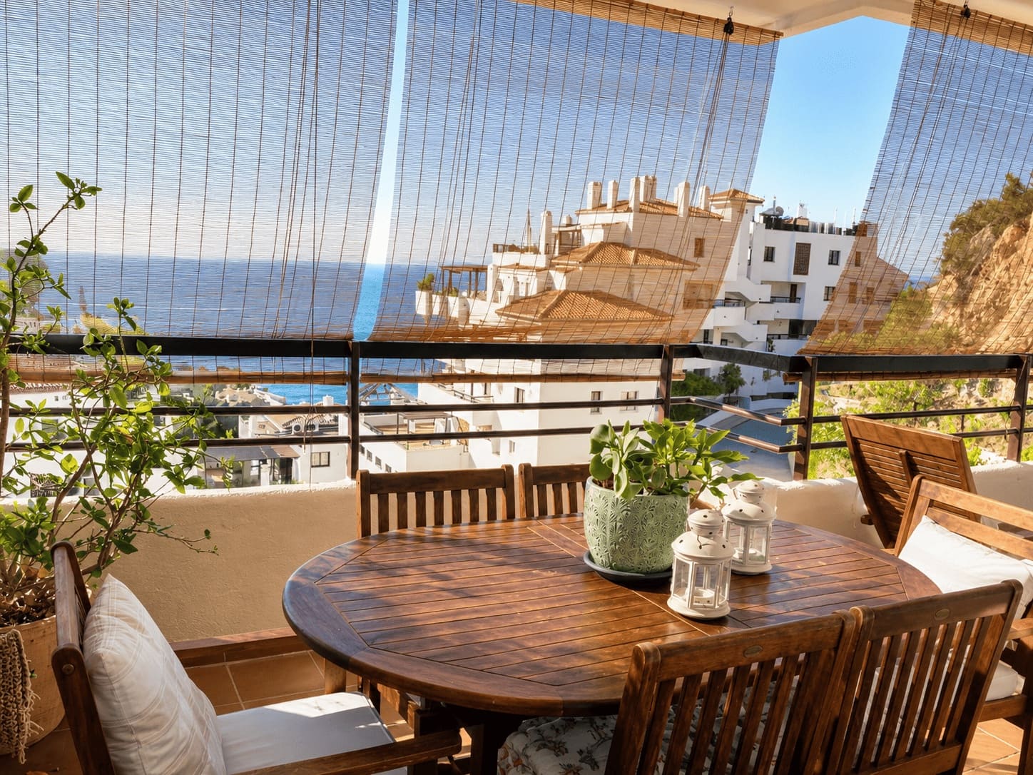 Apartamento de 2 habitaciones en Almuñécar en alquiler con piscina garaje - 1.440 € (Ref: 9921685)