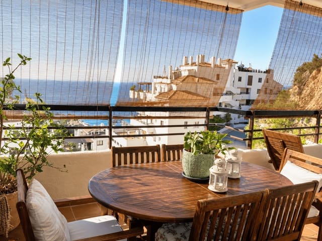 Apartamento de 2 habitaciones en Almuñécar en alquiler con piscina garaje - 1.440 € (Ref: 9921685)