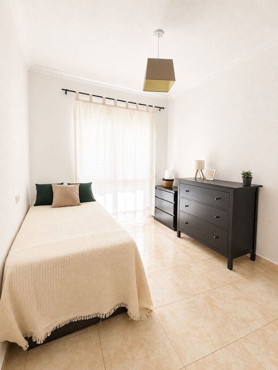 3 quarto Apartamento para arrendar em Mijas - 1 680 € (Ref: 9923222)