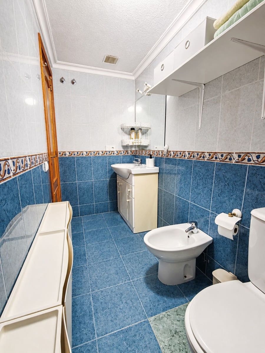 3 quarto Apartamento para arrendar em Mijas - 1 680 € (Ref: 9923222)