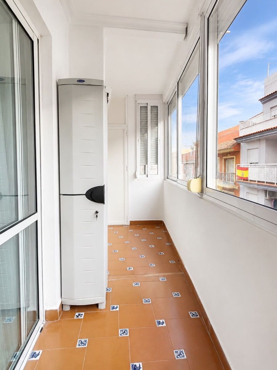 3 quarto Apartamento para arrendar em Mijas - 1 680 € (Ref: 9923222)