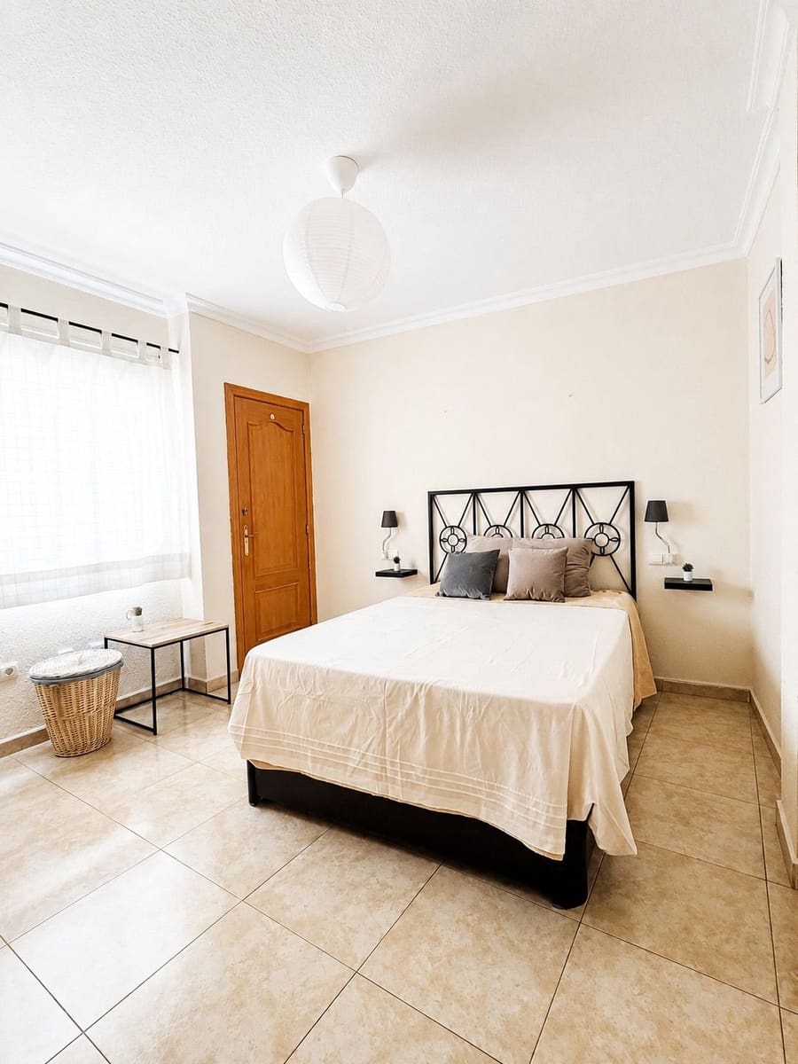 3 quarto Apartamento para arrendar em Mijas - 1 680 € (Ref: 9923222)