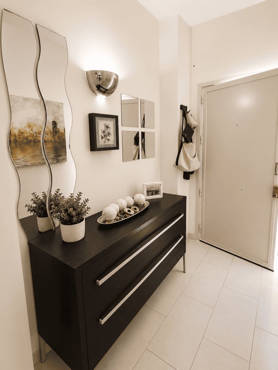 2 bedroom Apartment for rent in Fuengirola with pool garage - € 1,320 (Ref: 9926764)
