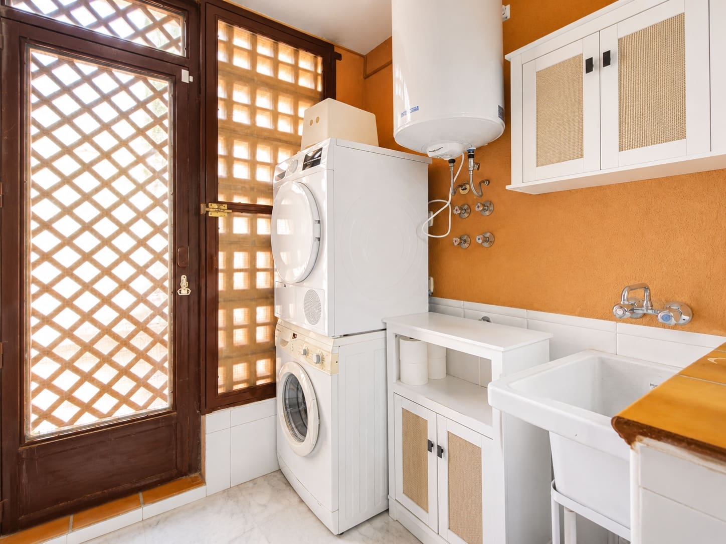 3 bedroom Apartment for rent in Motril with pool garage - € 1,500 (Ref: 9932810)