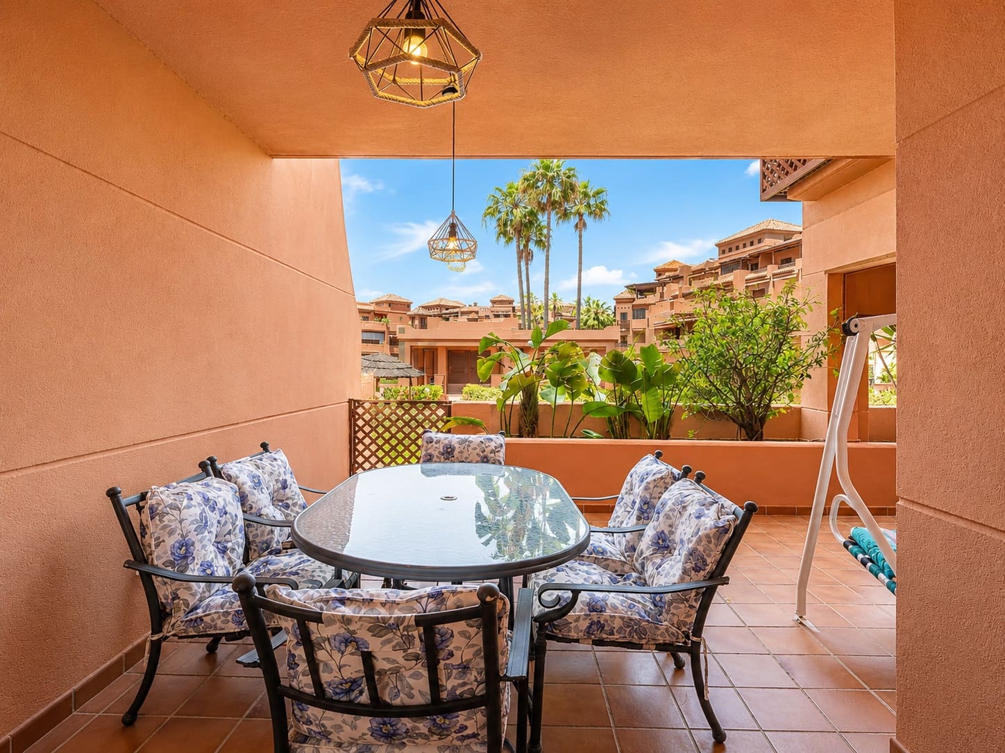3 bedroom Apartment for rent in Motril with pool garage - € 1,500 (Ref: 9932810)