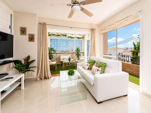 2 makuuhuone Omakotitalo vuokrattavana paikassa Nueva Nerja, Nerja mukana uima-altaan 
autotalli - 1 800 € (Ref: 9953719)