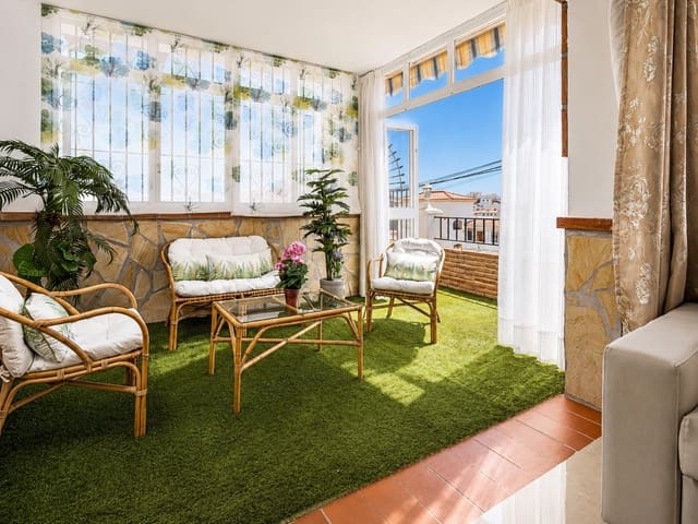 2 makuuhuone Omakotitalo vuokrattavana paikassa Nueva Nerja, Nerja mukana uima-altaan 
autotalli - 1 800 € (Ref: 9953719)