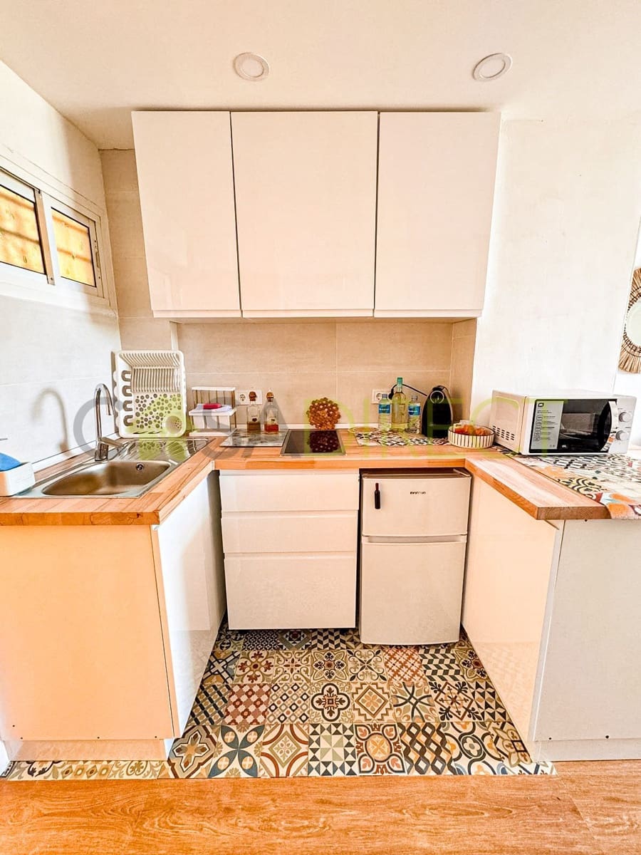 Studio til leie i Benalmadena med svømmebasseng - € 1 080 (Ref: 9974662)