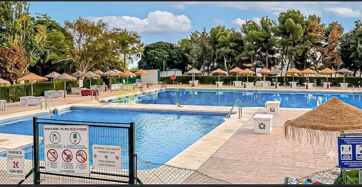 Studio til leie i Benalmadena med svømmebasseng - € 1 080 (Ref: 9974662)