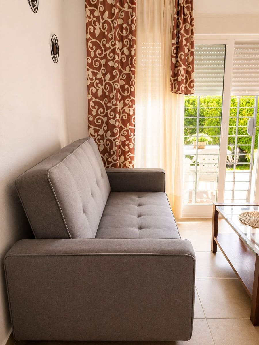 Appartement de 1 chambre à louer à Torrox-Costa avec piscine garage - 720 € (Ref: 9978143)
