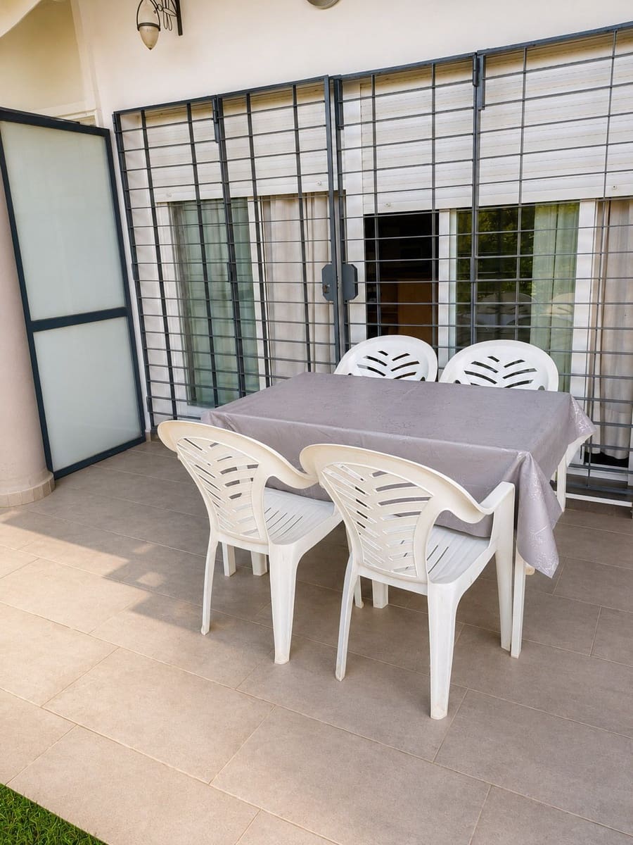 Appartement de 1 chambre à louer à Torrox-Costa avec piscine garage - 720 € (Ref: 9978143)