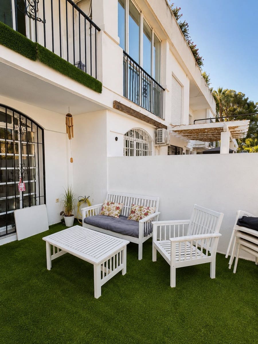 Maison de Ville de 1 chambre à louer à Rincon de la Victoria avec piscine garage - 1 500 € (Ref: 9984378)