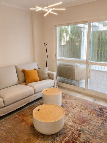 Piso de 2 habitaciones en Marbella en alquiler con piscina garaje - 2.058 € (Ref: 9984379)