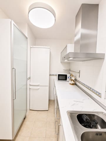 1 quarto Apartamento para arrendar em Almuñécar com garagem - 1 020 € (Ref: 9986364)