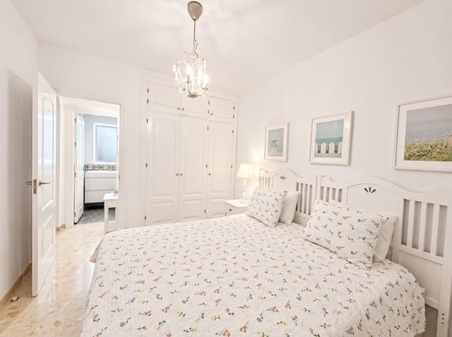 1 quarto Apartamento para arrendar em Almuñécar com garagem - 1 020 € (Ref: 9986364)