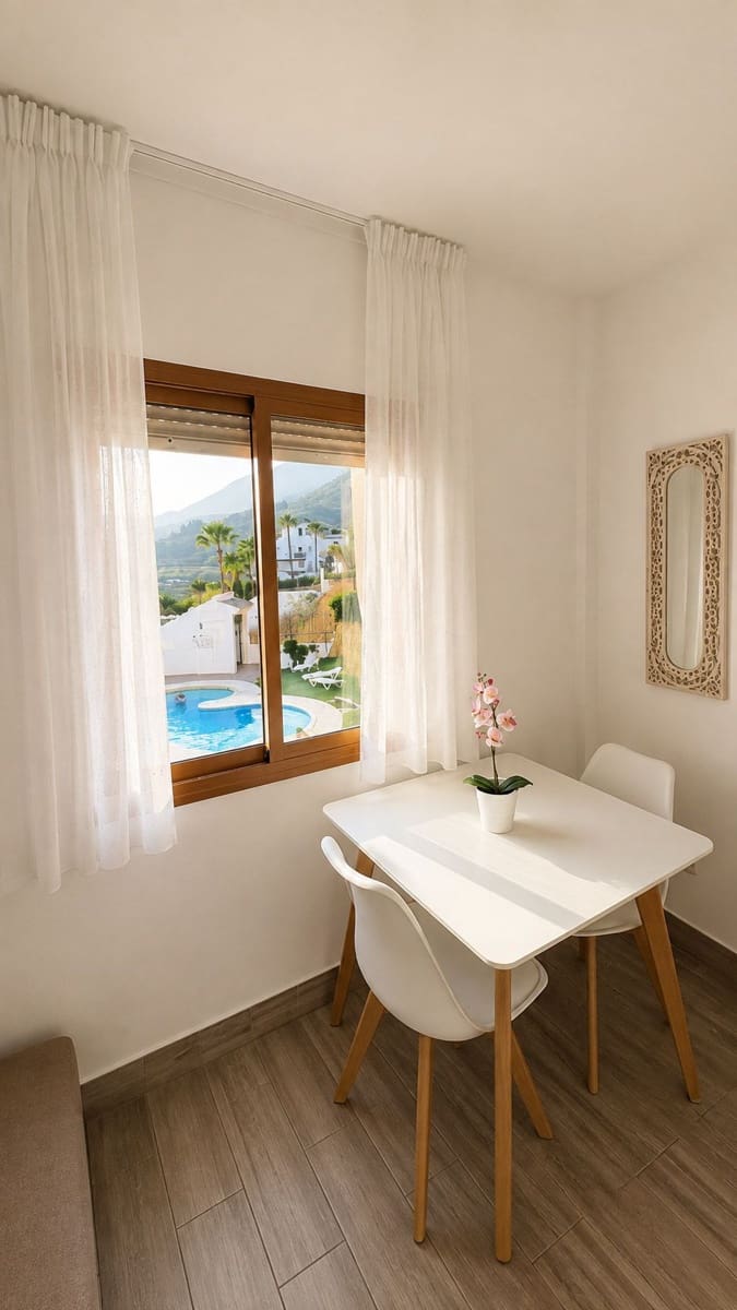 1 quarto Apartamento para arrendar em Frigiliana com piscina - 600 € (Ref: 9996614)